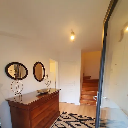 Paisible En Rez De Chaussee Avec Salle D'eau 10 Min Gare Et Centre Δωμάτια σε οικογενειακή κατοικία